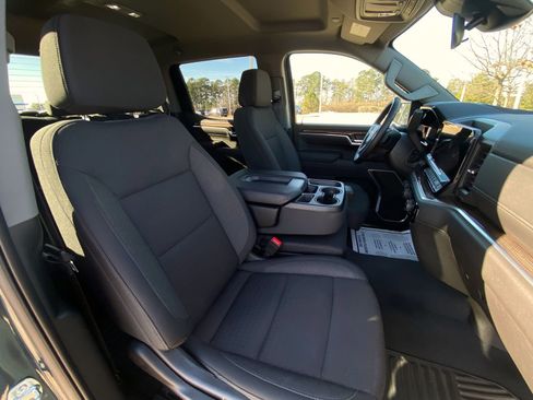 Used 2025 Chevrolet Silverado 1500 LT image 14