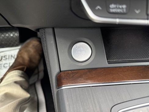 Used 2020 Audi Q5 2.0T Premium Plus w/ Premium Plus Package image 36