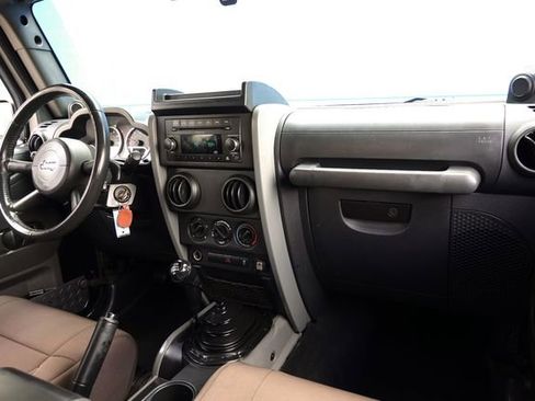 Used 2010 Jeep Wrangler Unlimited Sport image 10