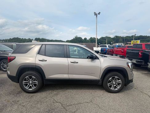 Used 2026 GMC Terrain Elevation AWD/4WD image 2
