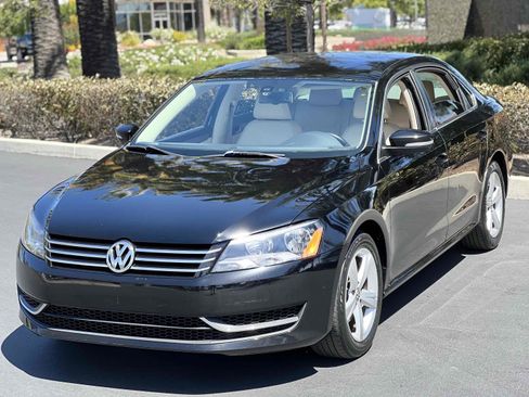 Used 2014 Volkswagen Passat 1.8T SE FWD image 23