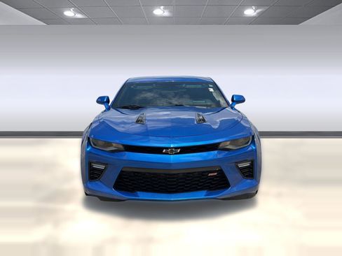 Used 2016 Chevrolet Camaro SS RWD image 6