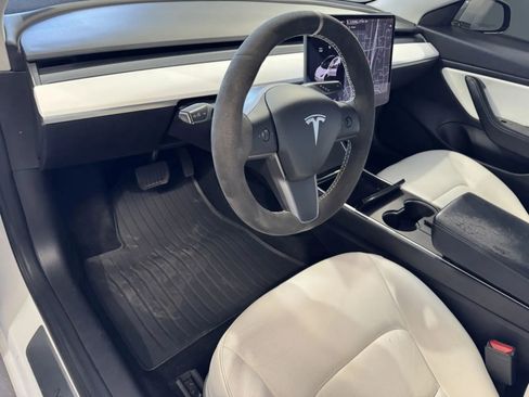 Used 2020 Tesla Model 3 Standard Range image 11