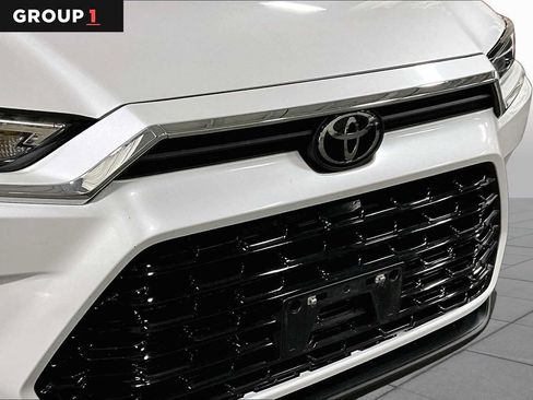 Certified 2025 Toyota Grand Highlander AWD image 30