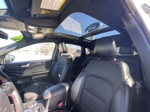 Used 2024 Ford Escape ST-Line w/ Tech Pack #1 image 9