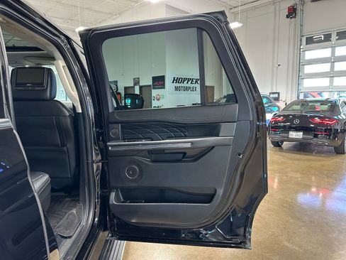 Used 2021 Ford Expedition Max Platinum image 45