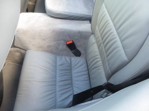 Used 2005 Porsche 911 Cabriolet image 19