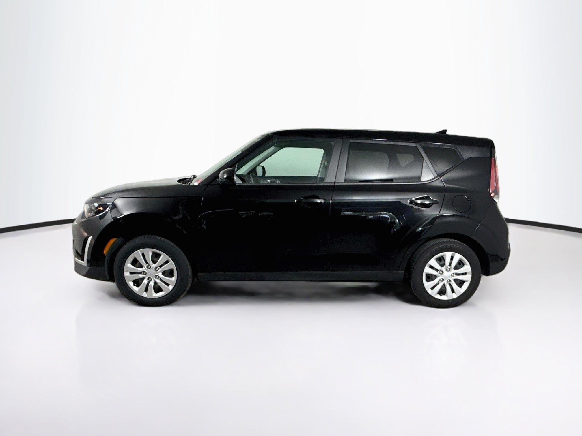 Used 2024 Kia Soul LX FWD image 7