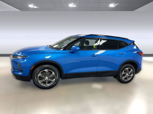 Certified 2024 Chevrolet Blazer LT w/ Convenience Package image 2