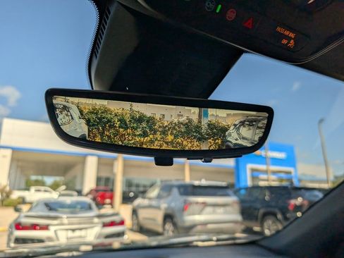 New 2026 Chevrolet Equinox ACTIV w/ Convenience Package III image 31