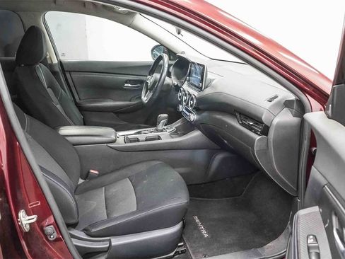 Used 2021 Nissan Sentra SV image 16
