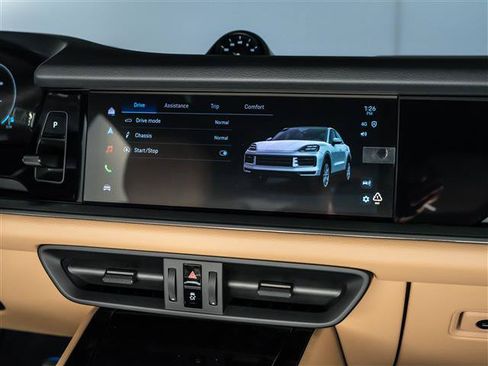 New 2026 Porsche Cayenne S AWD/4WD image 30
