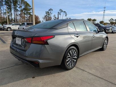 Used 2024 Nissan Altima 2.5 SV