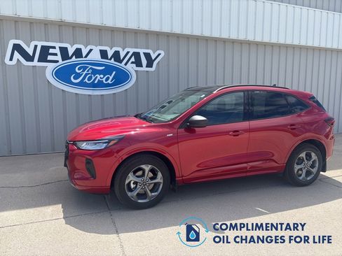 Used 2023 Ford Escape ST-Line w/ Tech Pack #1 image 1