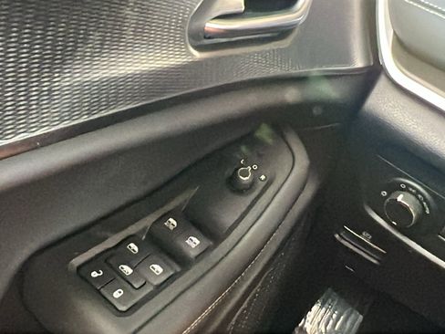 New 2025 Jeep Grand Cherokee Altitude image 29