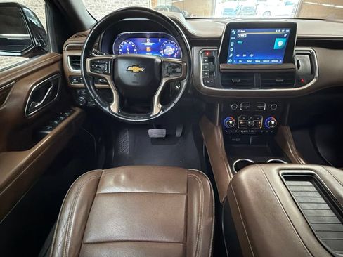 Used 2023 Chevrolet Suburban High Country AWD/4WD image 17