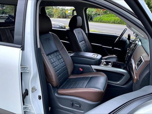 Used 2018 Nissan Titan Platinum Reserve w/ Platinum Utility Package AWD/4WD image 7