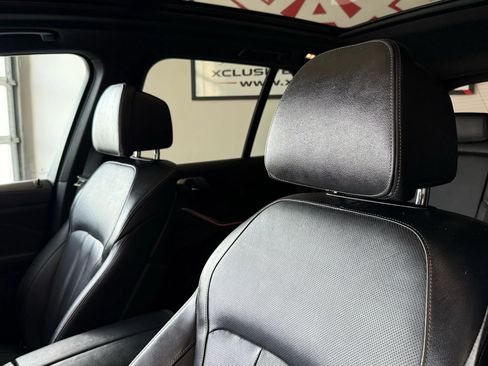 Used 2019 BMW X5 xDrive40i w/ Luxury Seating Package AWD/4WD image 10