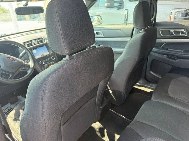 Used 2018 Ford Explorer XLT w/ Equipment Group 201A FWD image 9
