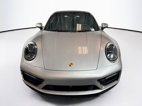 Used 2024 Porsche 911 Carrera image 6