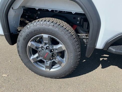 New 2026 GMC Sierra 2500 SLE w/ Max Trailering Package AWD/4WD image 5