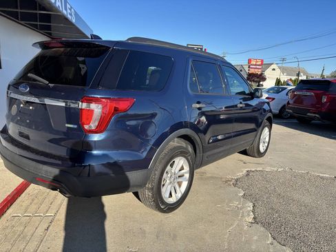 Used 2017 Ford Explorer 4WD image 4