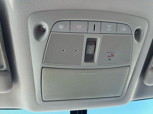 Used 2017 Nissan Pathfinder Platinum w/ Family Entertainment Package image 26