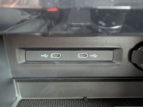 New 2026 Volkswagen Taos SE image 29