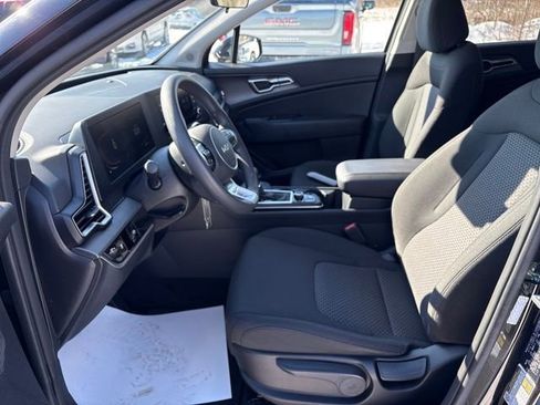 Used 2024 Kia Sportage LX image 14