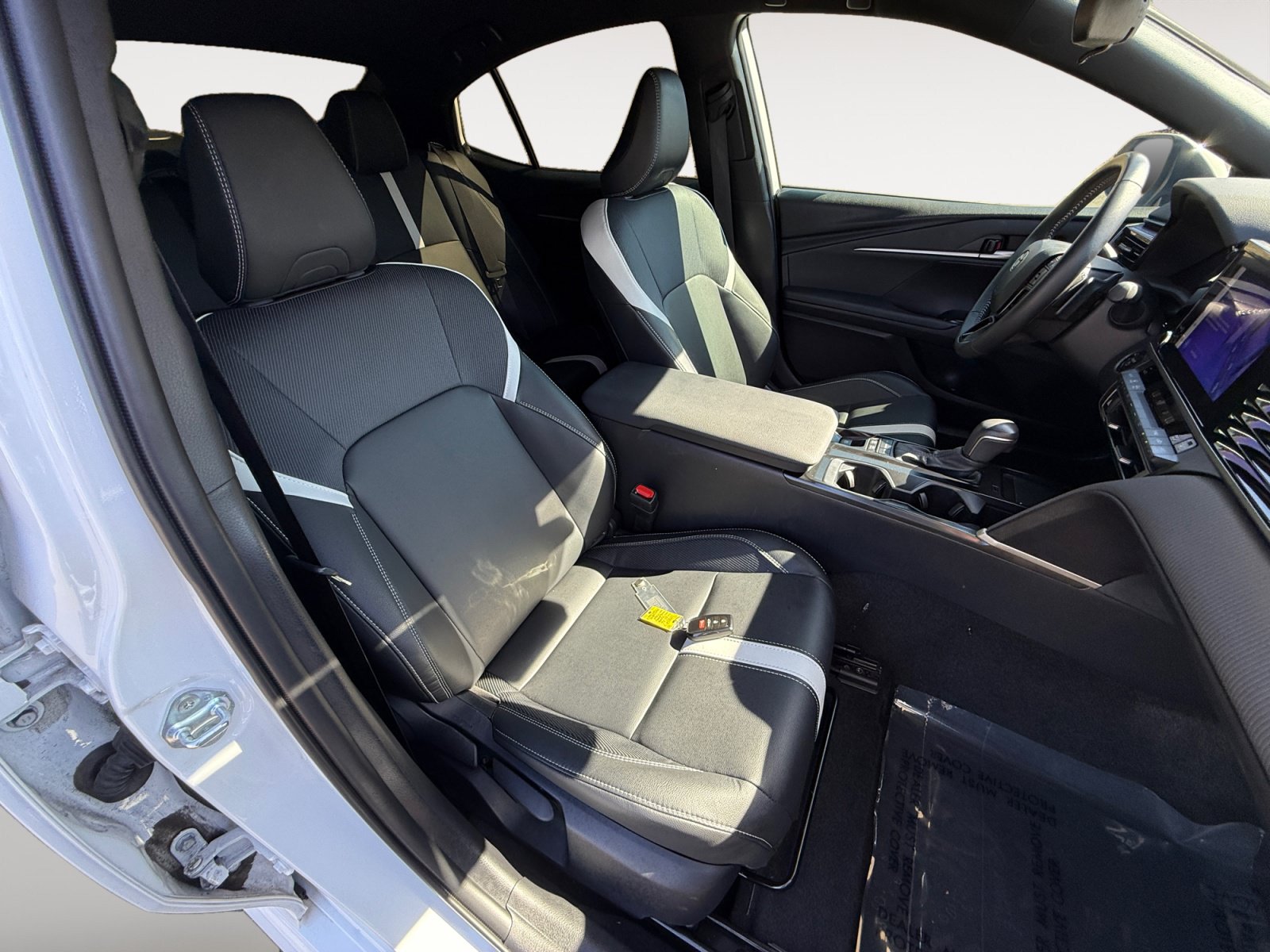 Used 2026 Toyota Camry SE FWD image 19