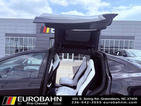 Used 2022 Tesla Model X Plaid AWD/4WD image 14
