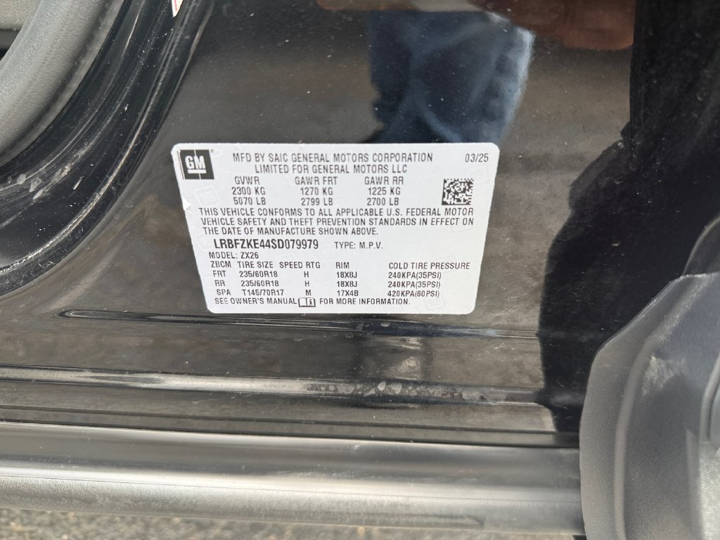 Used 2025 Buick Envision Preferred AWD/4WD image 29