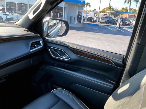Used 2024 Chevrolet Tahoe Premier image 13