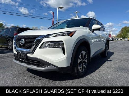 Certified 2023 Nissan Rogue SV w/ SV Premium B Package AWD/4WD image 6