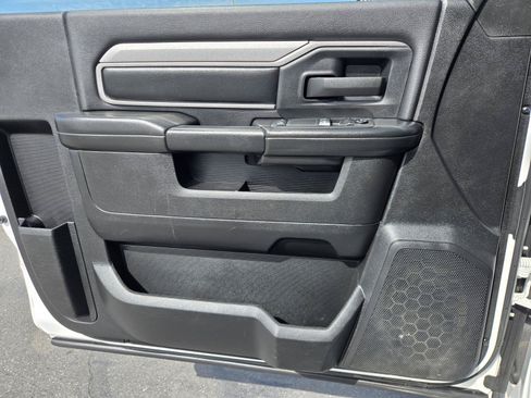 Used 2022 RAM 2500 Tradesman RWD image 19