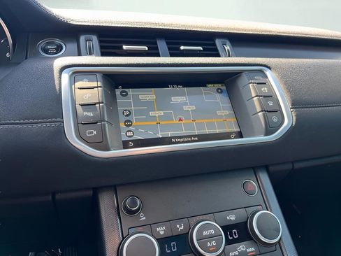 Used 2019 Land Rover Range Rover Evoque SE AWD/4WD image 43