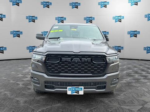 New 2026 RAM 1500 Express image 8