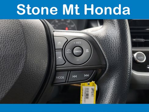 Used 2023 Toyota Corolla LE image 23