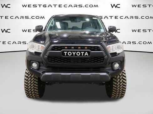 Used 2019 Toyota Tacoma SR5 image 2