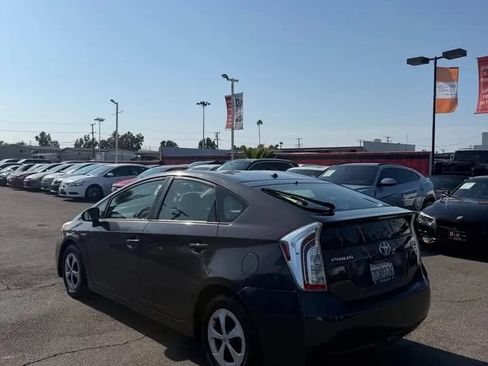 Used 2013 Toyota Prius Two FWD image 5