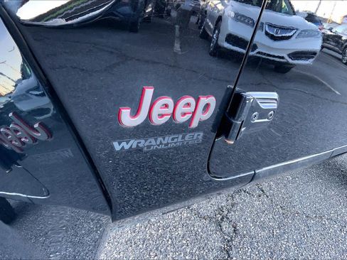 Used 2019 Jeep Wrangler Unlimited Rubicon image 9