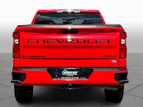 Used 2020 Chevrolet Silverado 1500 Custom w/ Custom Value Package image 4