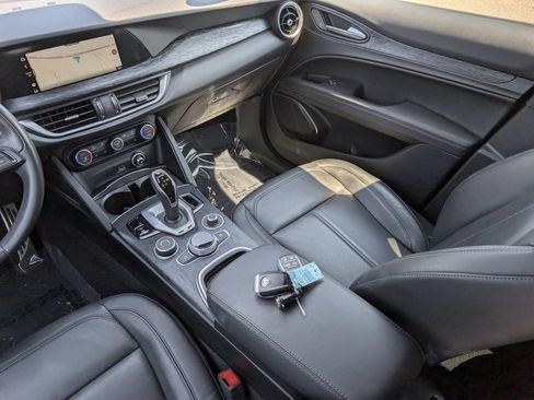 Used 2023 Alfa Romeo Stelvio Sprint AWD/4WD image 20