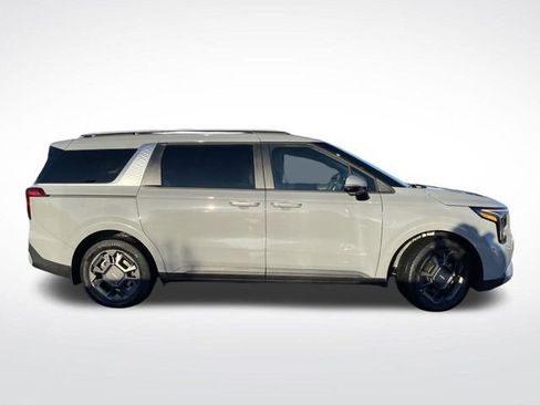 New 2026 Kia Carnival EX image 2