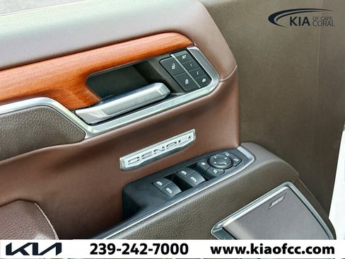 Used 2022 GMC Sierra 1500 Denali w/ Technology Package image 22