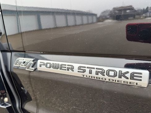 Used 2019 Ford F250 Lariat w/ Lariat Ultimate Package image 11