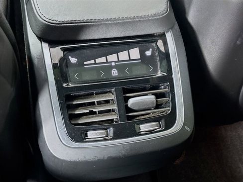 Used 2024 Volvo XC90 B6 Plus w/ Protection Package Premier AWD/4WD image 27