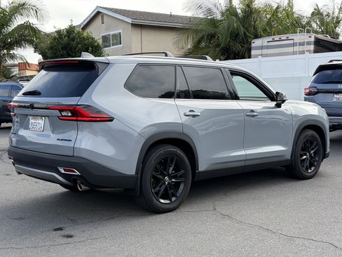 Certified 2025 Toyota Grand Highlander AWD Hybrid image 3