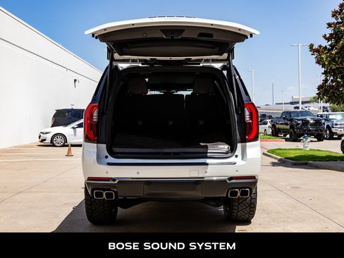 Used 2025 GMC Yukon Denali Ultimate AWD/4WD image 9