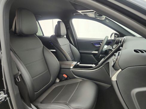 Certified 2026 Mercedes-Benz GLC 300 image 20